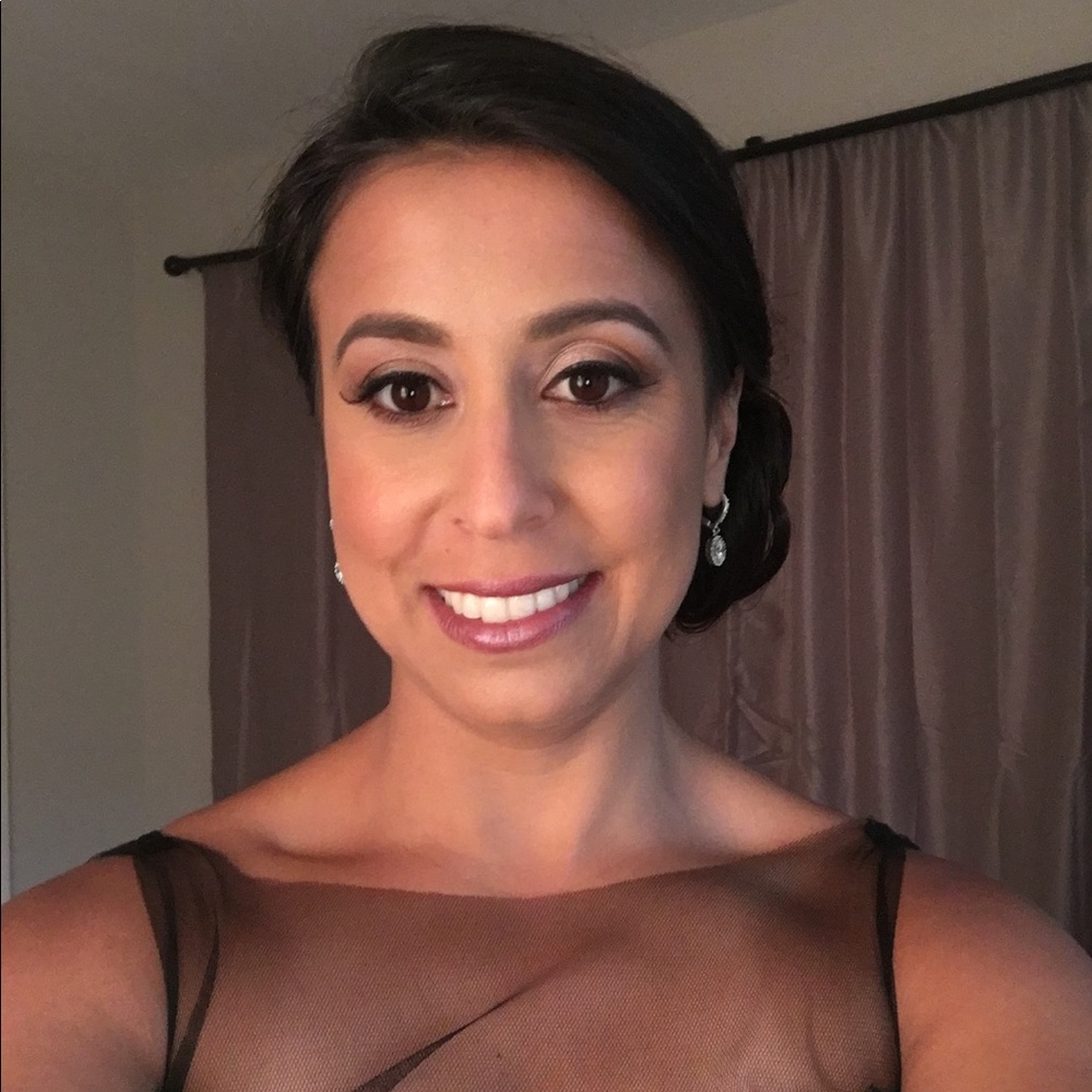 Meet your Posher, Lauren